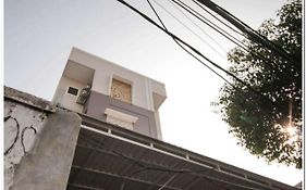 RedDoorz Syariah @ Jatinegara